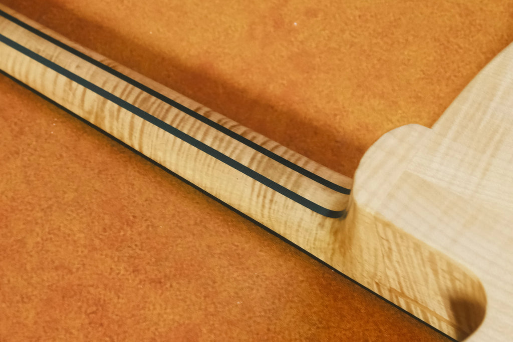 Yunzhi YZ-19NYL Handcrafted 17" Jazz Electric Guitar 6-String Carved Solid Hollow Body Violin Style Spruce Top Maple Neck Ebony