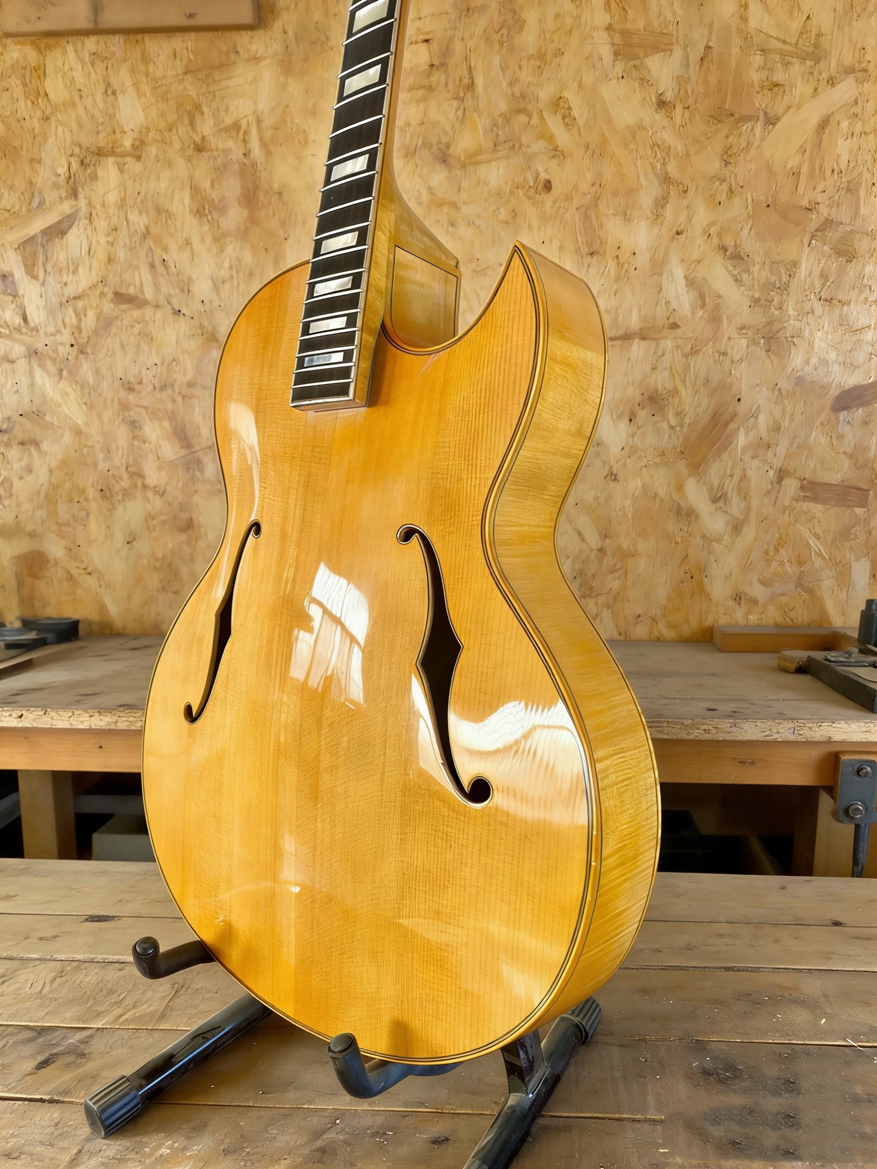 Luthier Handcrafted 16'' Electric Archtop Jazz Guitar Flamed Maple Cutaway Hollow Body Golden Spruce Top/Ebony Professional