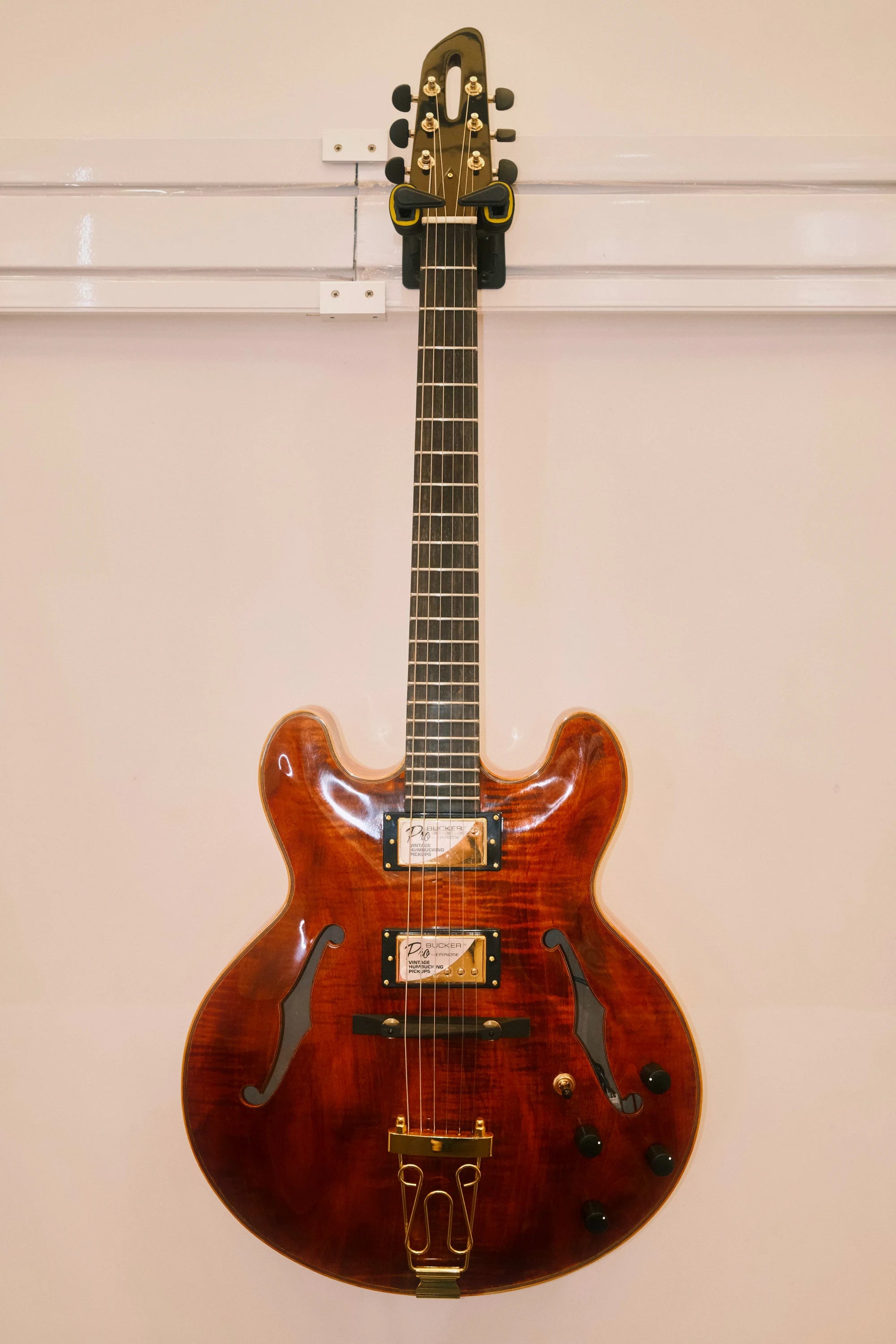 Yunzhi Luthier Handcrafted 335Hollow Body Archtop Electric Guitar Solid Spruce Top Maple Back Ebony Fingerboard Gloss Custom