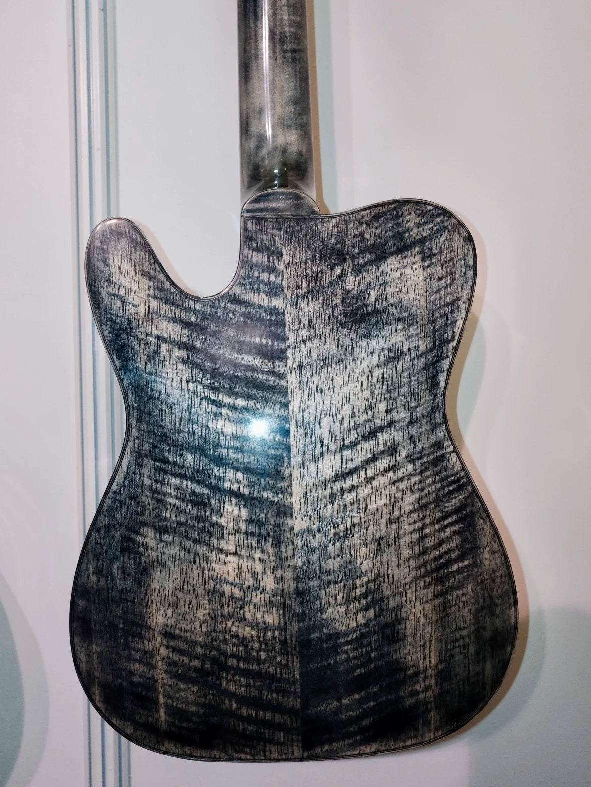 Violinstyle Customizable Electric Guitar Carved Maple & Spruce Top Jazz Hollow Body Archtop Ebony Fingerboard Professional