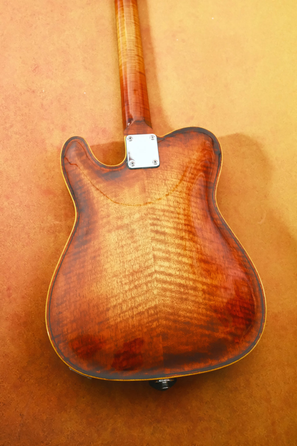 Archtop for Handcraft Carved Solid Maple Spruce Top Mahogany Neck Ebony Fingerboard Hollow Body Electric Guitar Violin