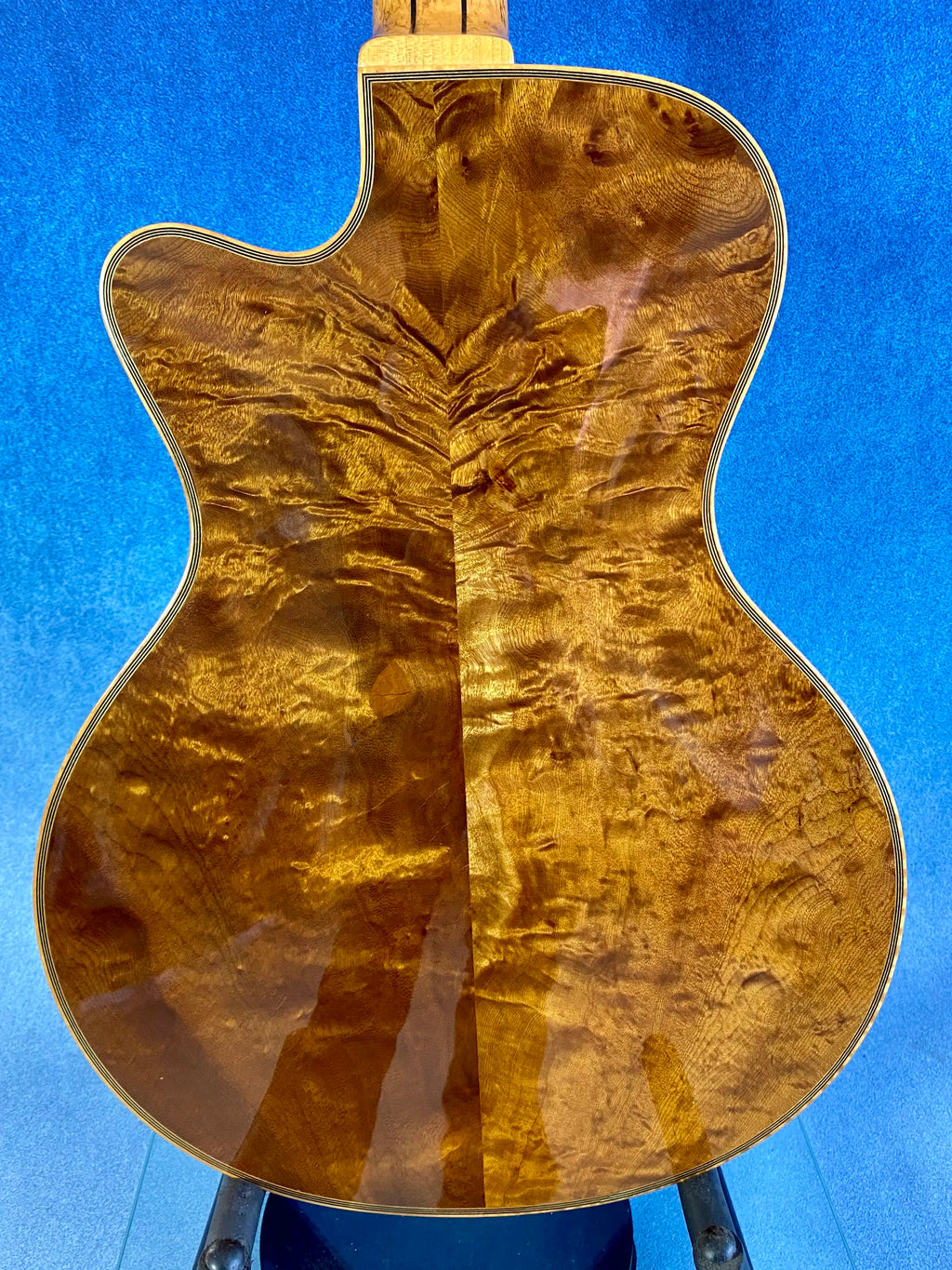Jazz Guitar Spruce Top Hollow Body Gloss Finish Ebony Fingerboard Professional Yunzhi YZA25 Discounted