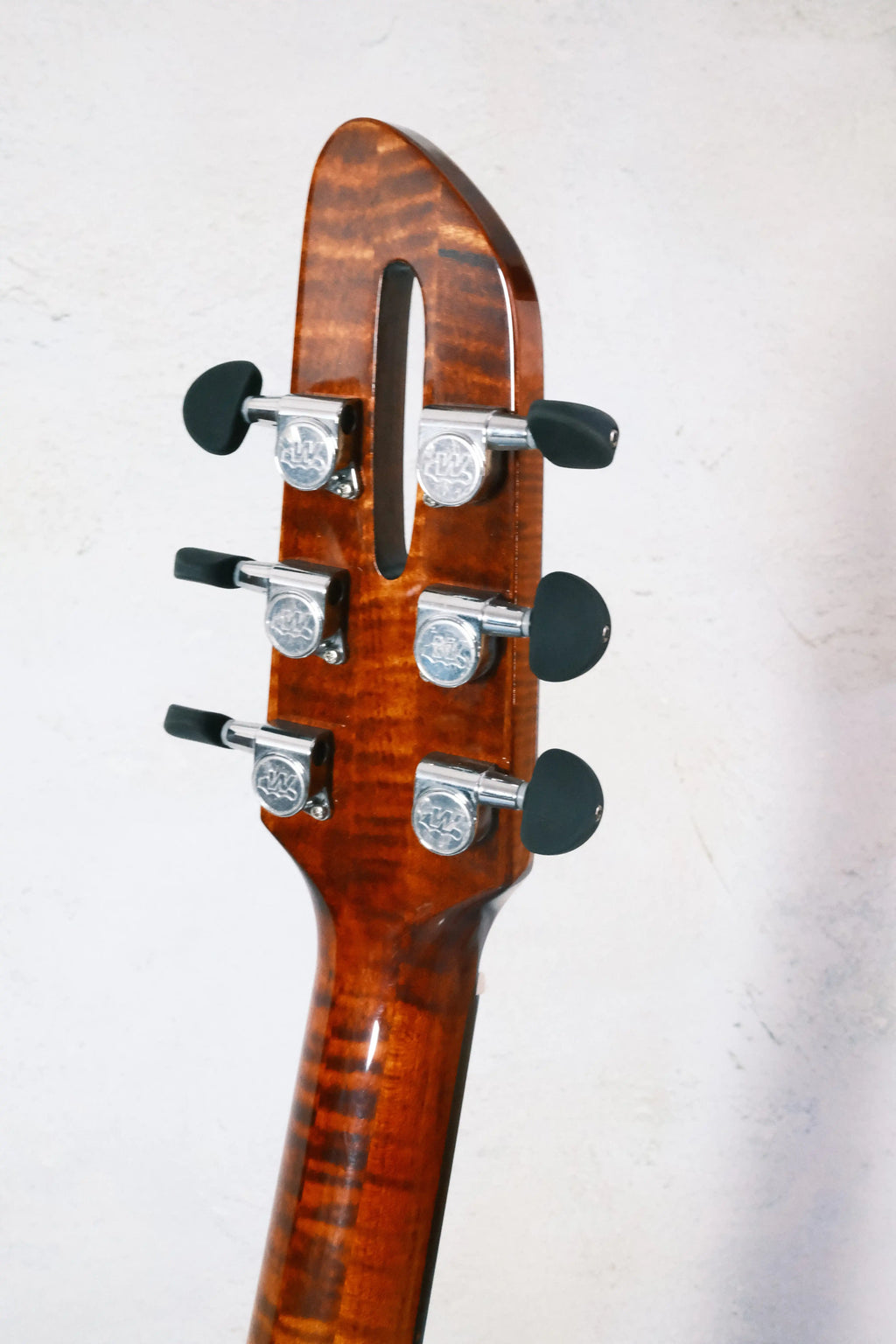 Yunzhi Luthier Handcrafted 335Hollow Body Archtop Electric Guitar Solid Spruce Top Maple Back Ebony Fingerboard Gloss Custom