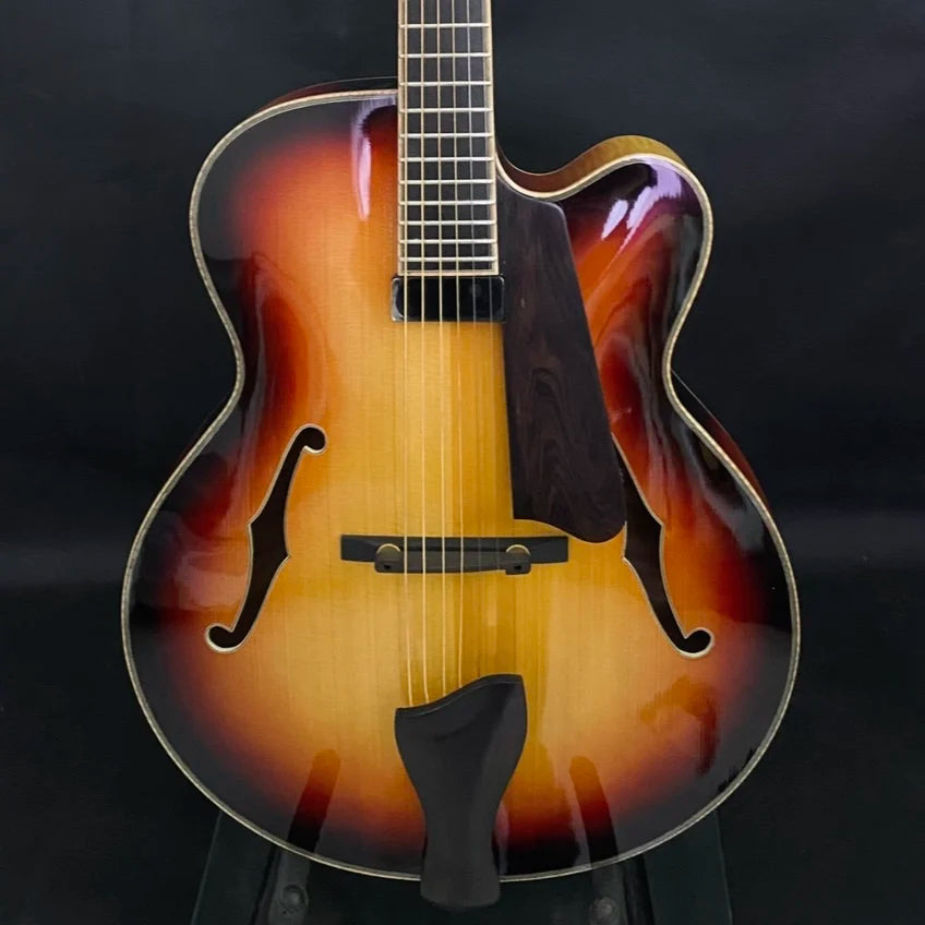 Yunzhi Customizable Sunset Colour Electric Archtop Jazz Guitar Hollow Body with Flamed Maple and Ebony Fingerboard