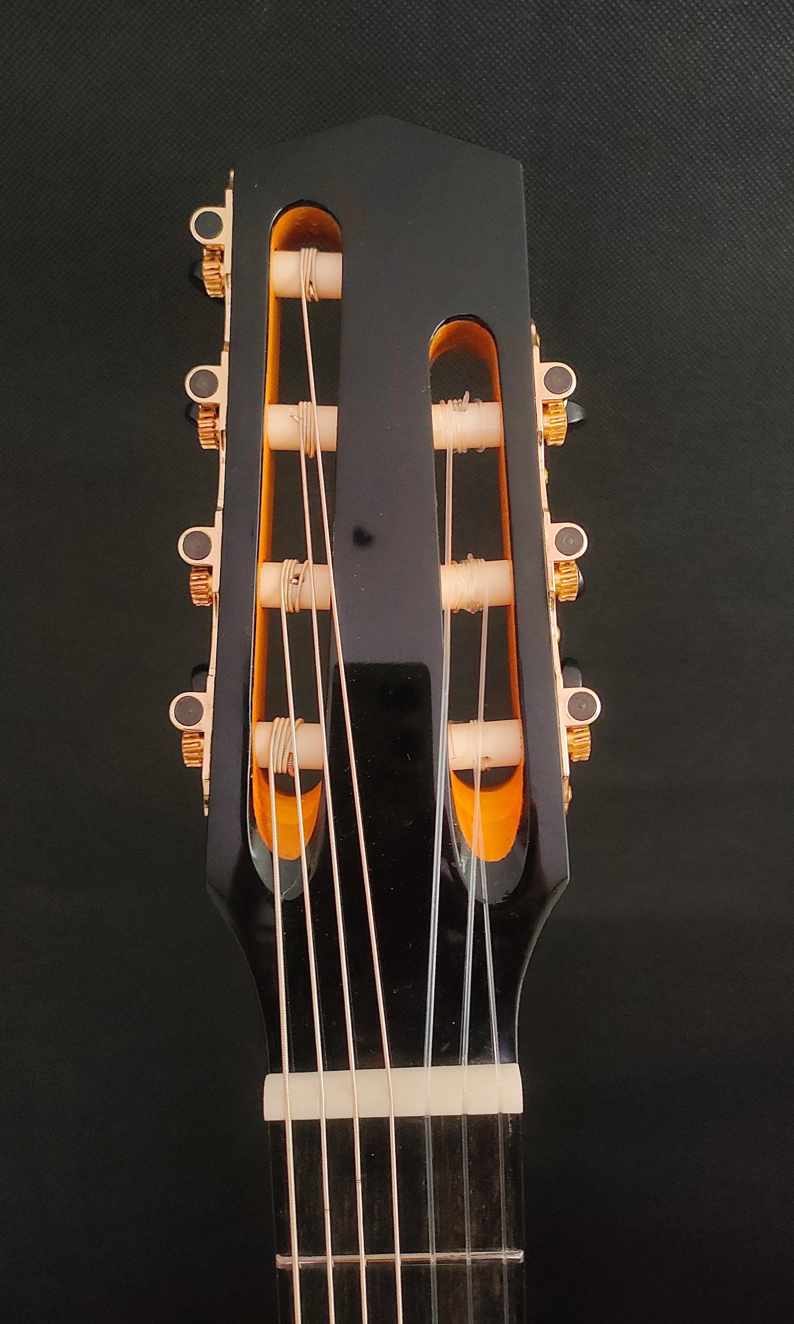 YUnzhi Customizable 7-String D Soundhole Jazz Guitar Flamed Maple Top Ebony Fretboard Hollow Custom Cutaway Acoustic Archtop