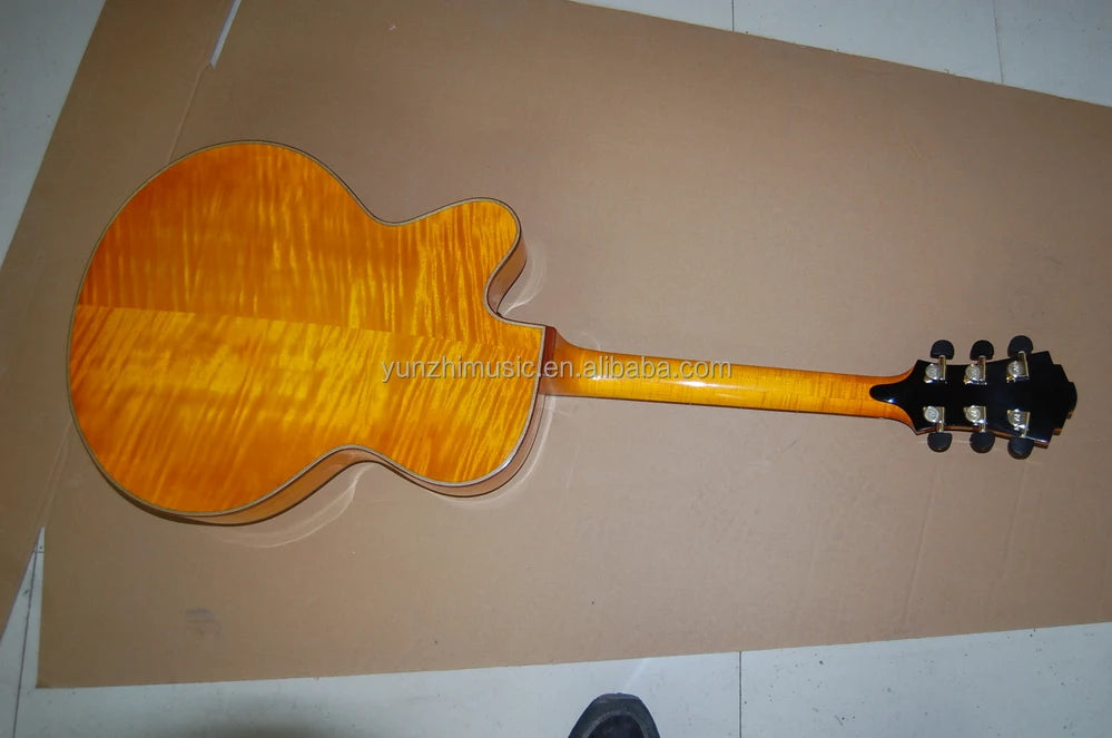 Yunzhi Jazz Guitar Cutaway Electric Archtop Hollow Body with Flamed Maple Ebony Fingerboard-Golden Customizable