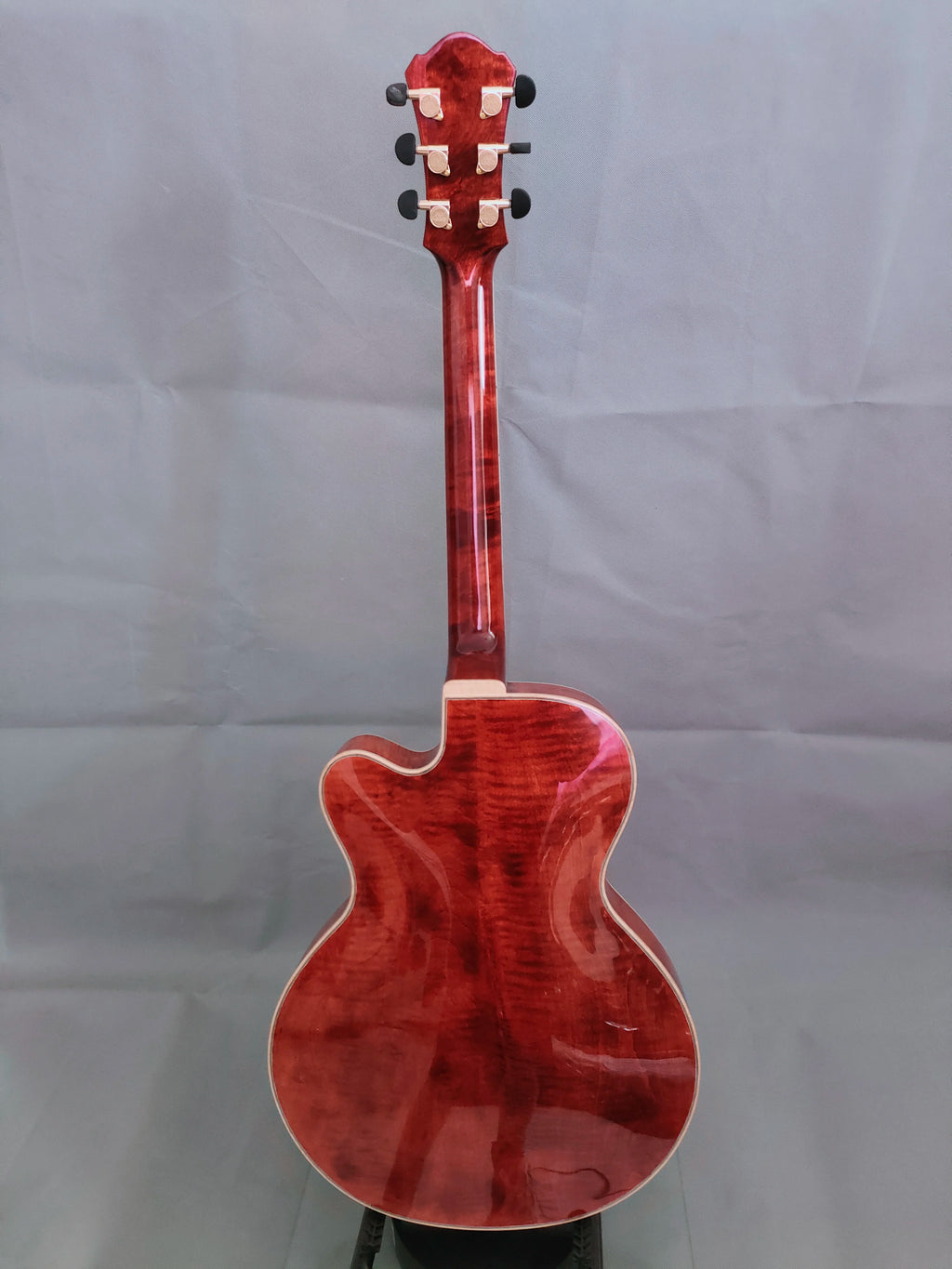 Yunzhi Fully Customizable Electric Guitar Handmade Basswood Body Spruce Top Maple Neck Ebony Fingerboard 6-String Gloss Finish