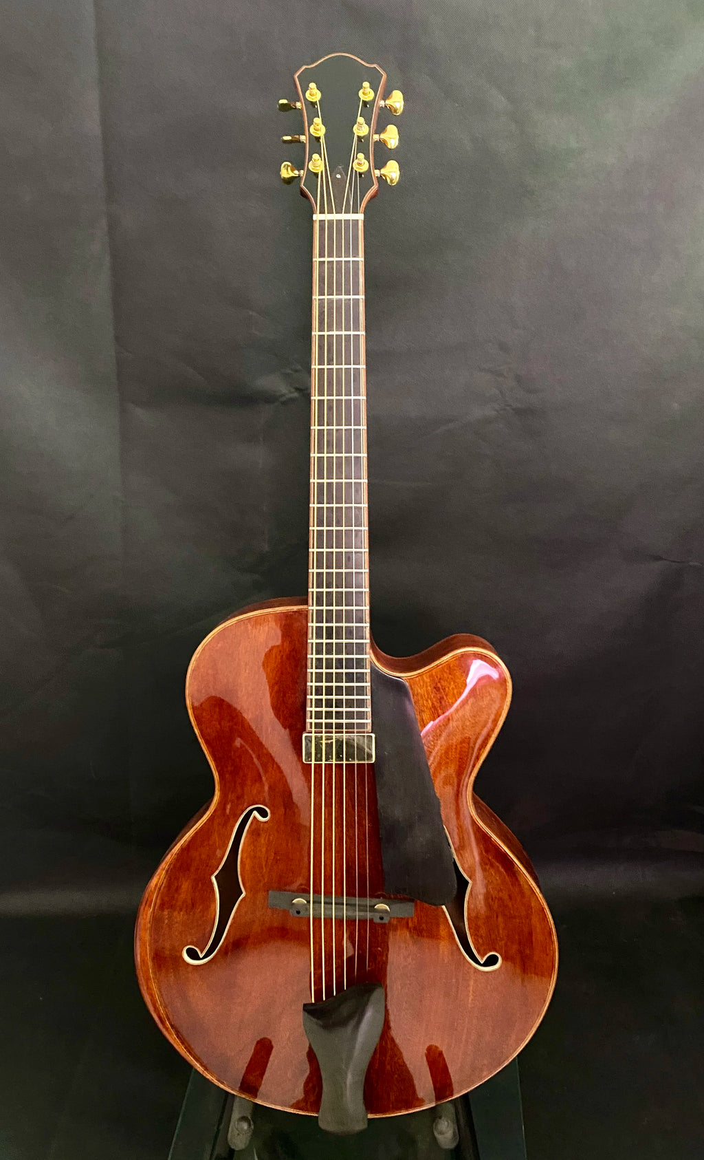 Yunzhi 16-Inch Mahogany Electric Archtop Guitar Handcrafted Solidwood Hollow Body Customizable Eastman Jazz with Ebony Finish