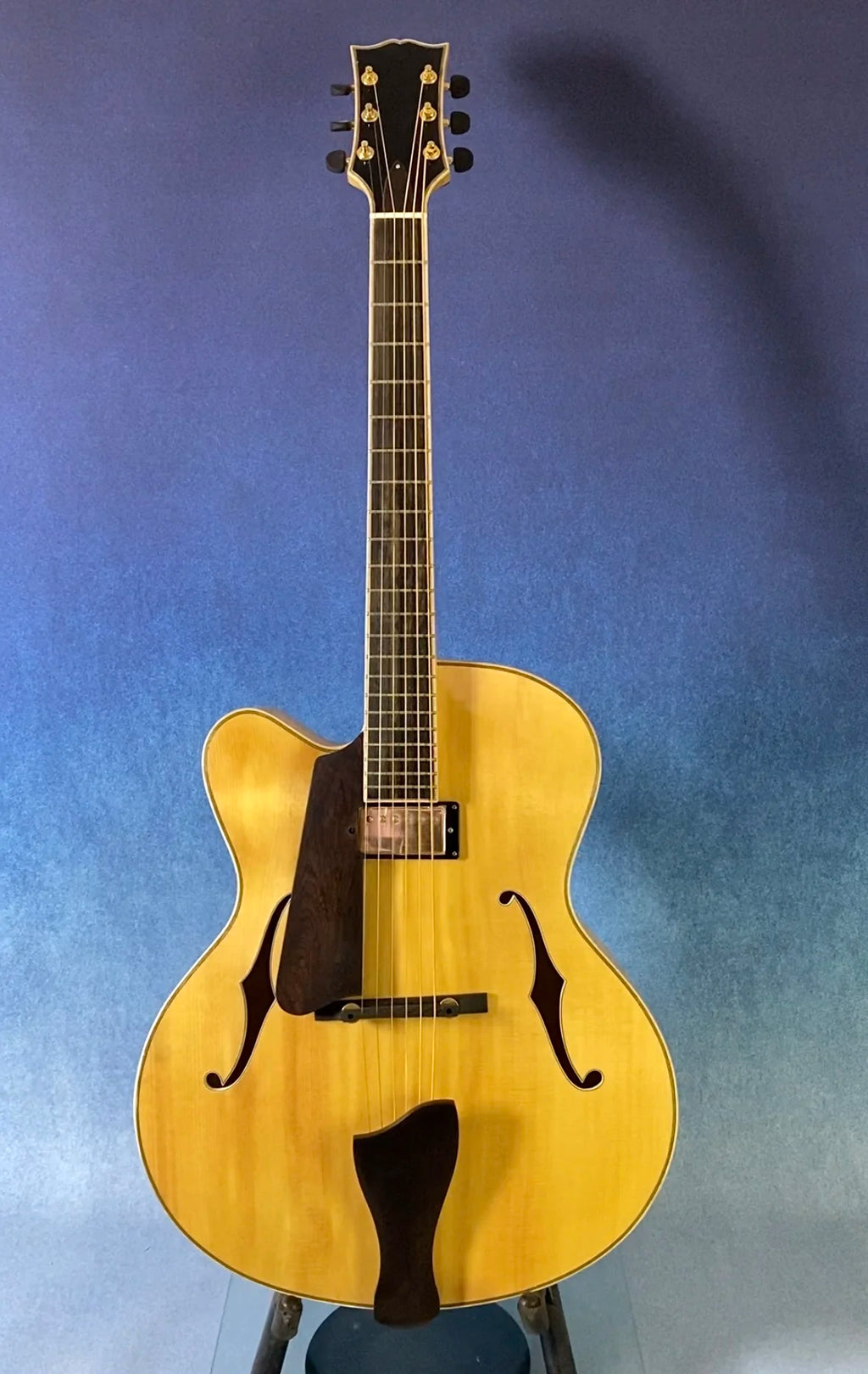 Yunzhi YZA25 Left-handed 17inch Guitar Handmade Jazz Acoustic 2A Carved Maple Archtop Ebony Professional Performance