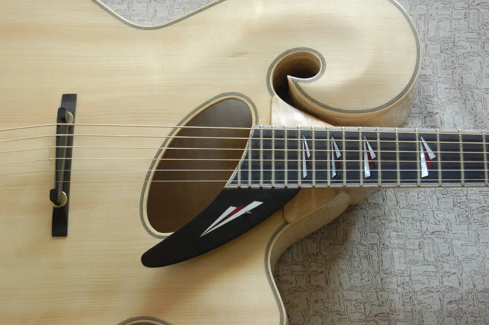 Yunzhi 3A Maple Solidwood Ebony Fingerboard Customizable Jazz Electric Guitar with Spruce/Flamed Maple Body
