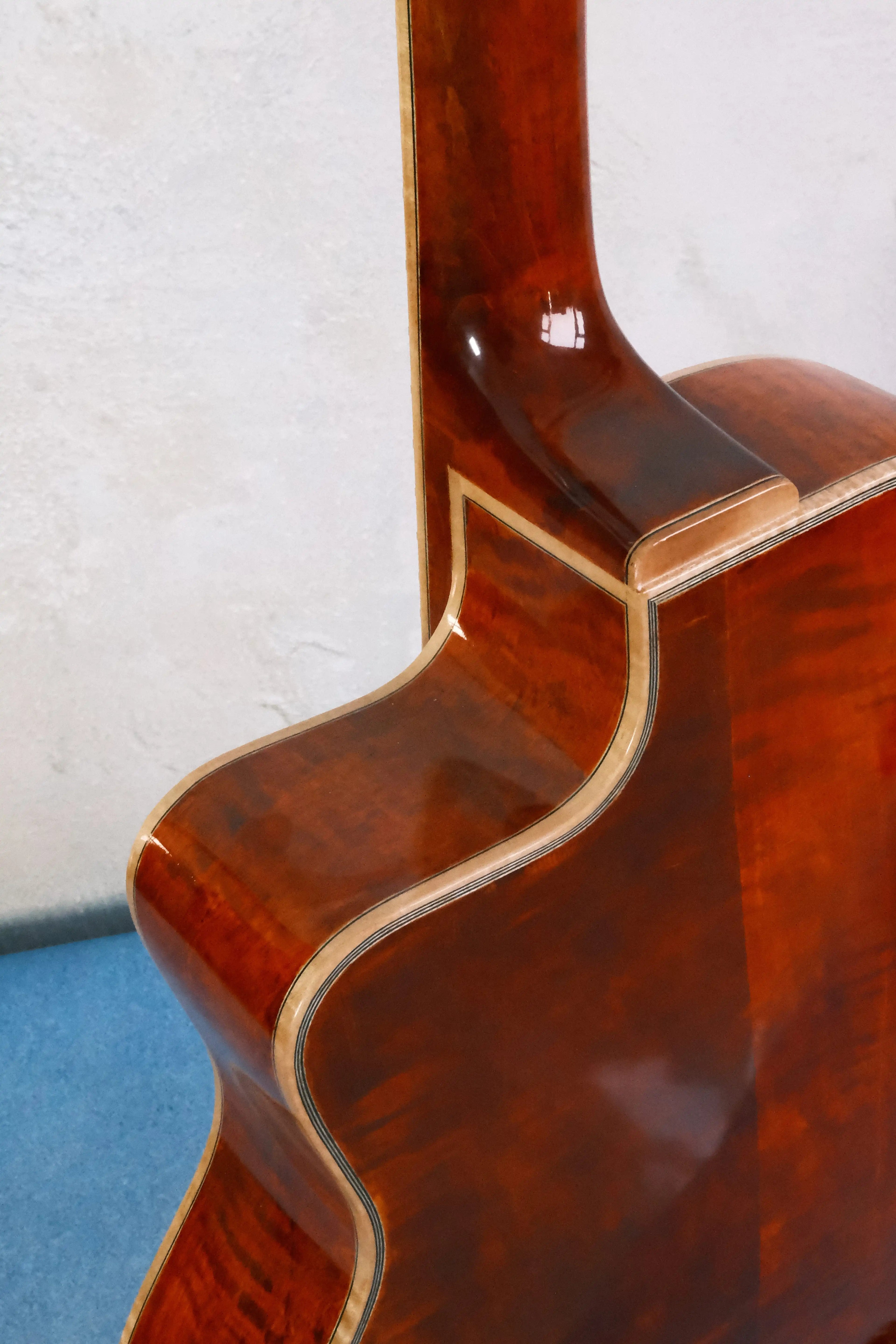 Yunzhi 17-Inch Gypsy Style Archtop Electric Guitar Handcrafted Flamed Maple Hollow Body Ebony Fingerboard Spruce Brown H-H