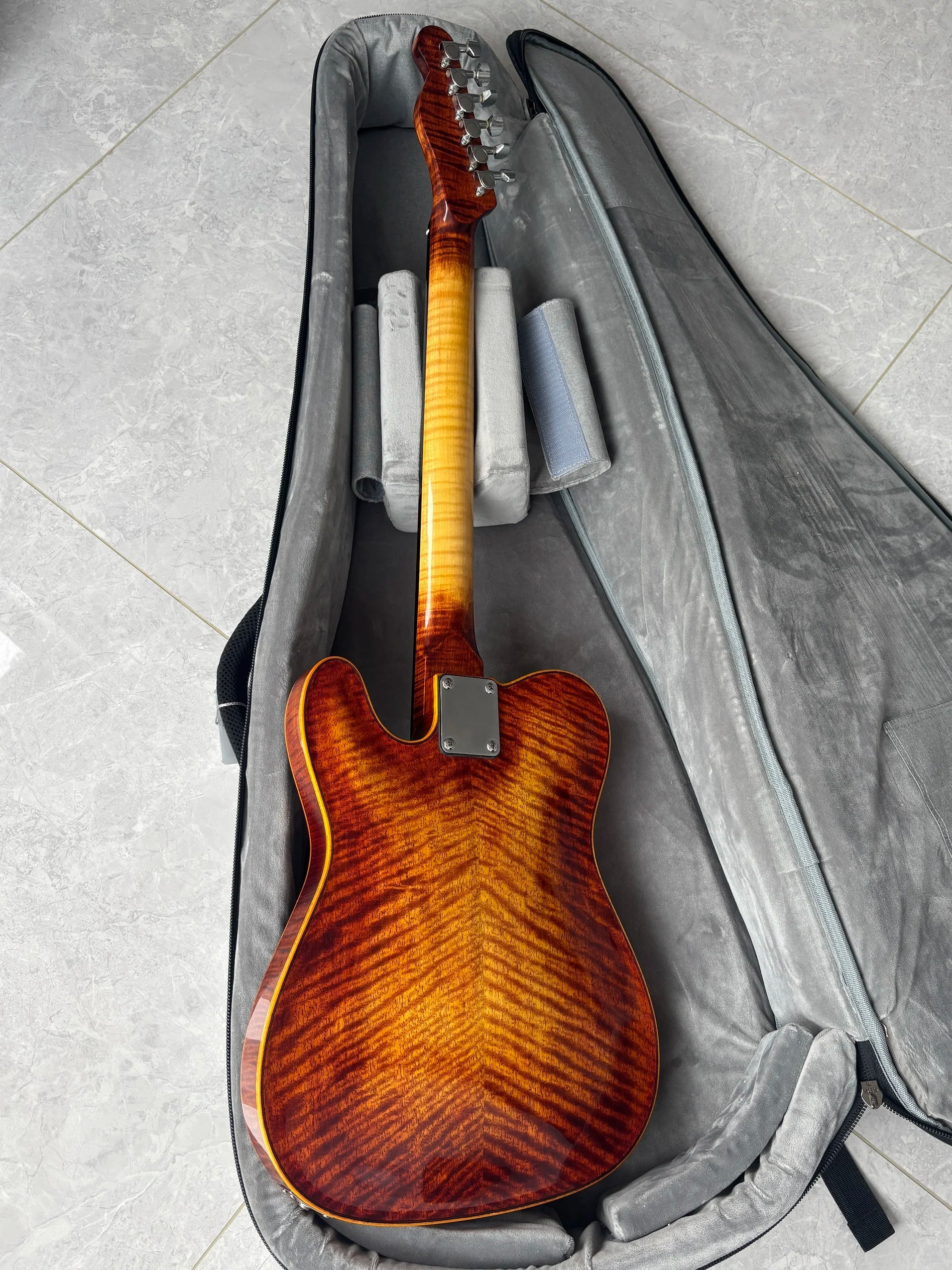 Yunzhi for Violinmaster Luthier Handmade Electric Guitar Maple Top Ebony Fingerboard Spruce Hollow Body Archtop Jazz H/S