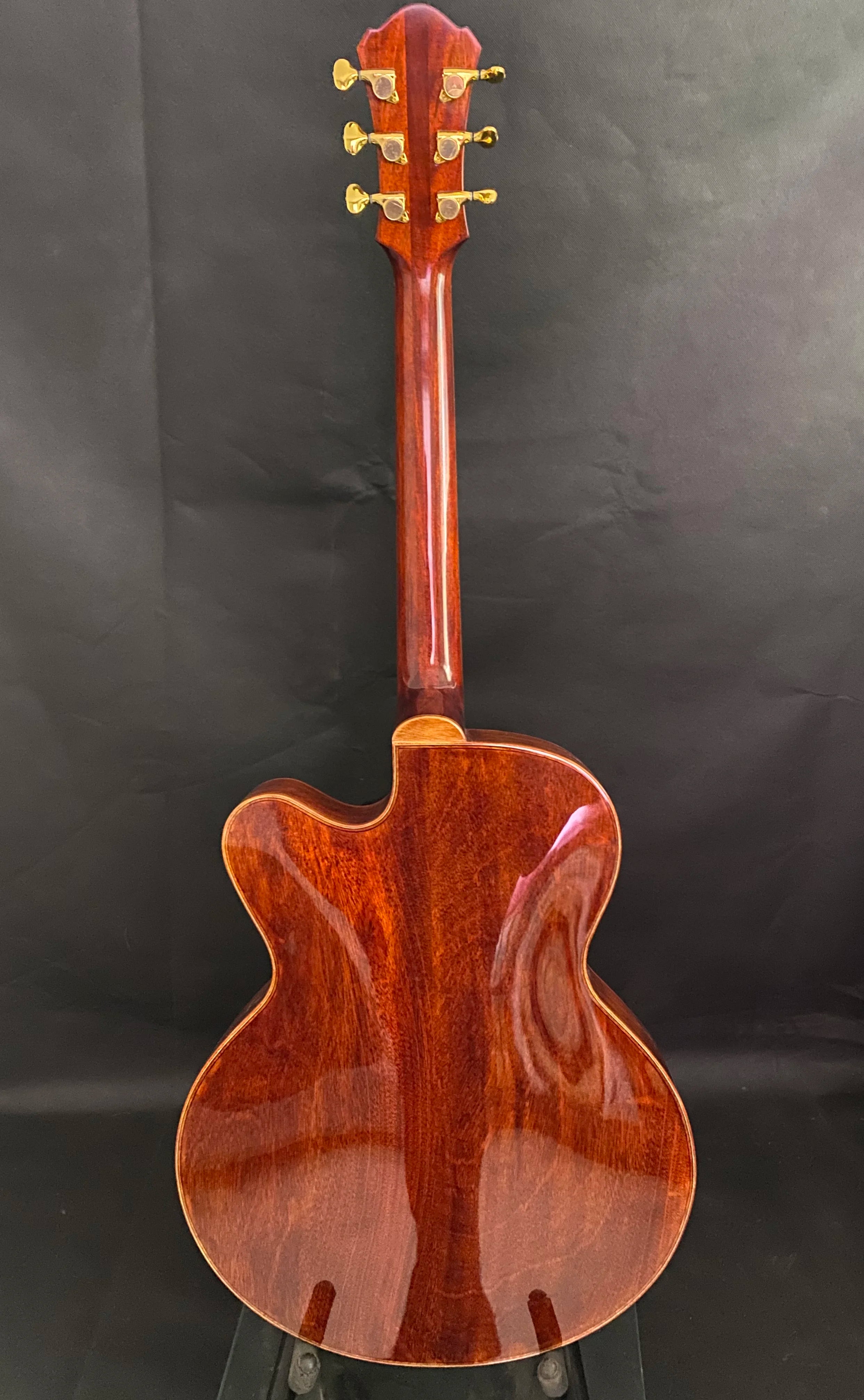 Yunzhi 16-Inch Mahogany Electric Archtop Guitar Handcrafted Solidwood Hollow Body Customizable Eastman Jazz with Ebony Finish
