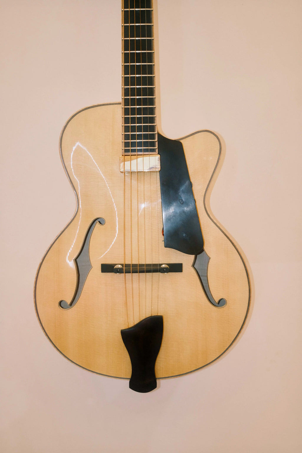 Yunzhi Luthier Handcrafted 15" Jazz Guitar Yellow 6-String Flamed Maple Hollow Body Spruce Top Ebony Fingerboard Mahogany