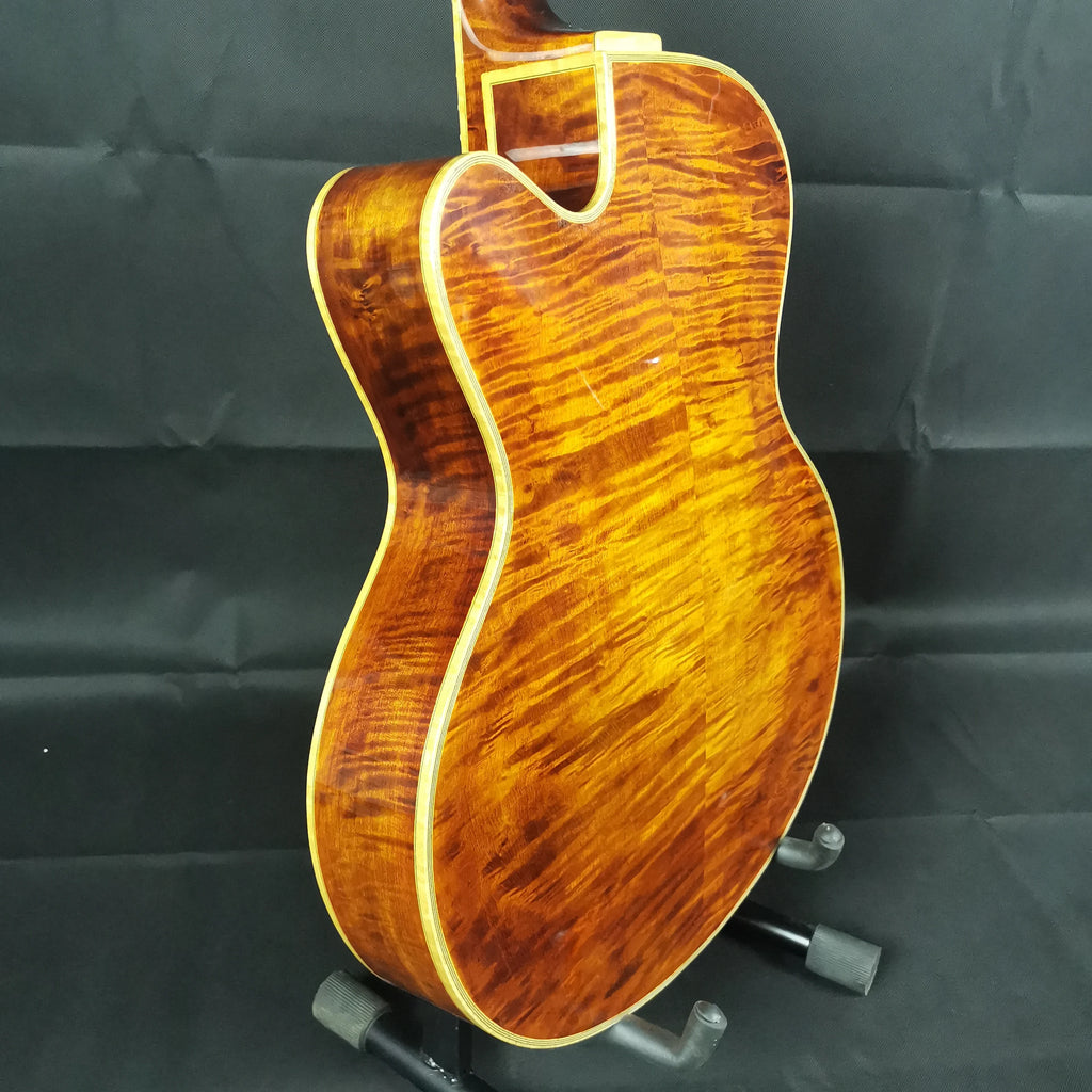 Handmade 16-Inch Hollow Flamed Maple Archtop Spruce Top Mahogany Body Electric Jazz Guitar Ebony Fingerboard Discount Cutaway
