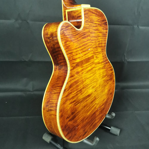 Handmade 16-Inch Hollow Flamed Maple Archtop Spruce Top Mahogany Body Electric Jazz Guitar Ebony Fingerboard Discount Cutaway