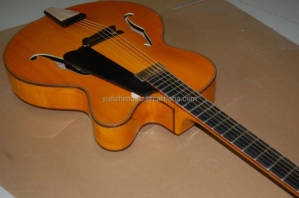 Yunzhi Jazz Guitar Cutaway Electric Archtop Hollow Body with Flamed Maple Ebony Fingerboard-Golden Customizable