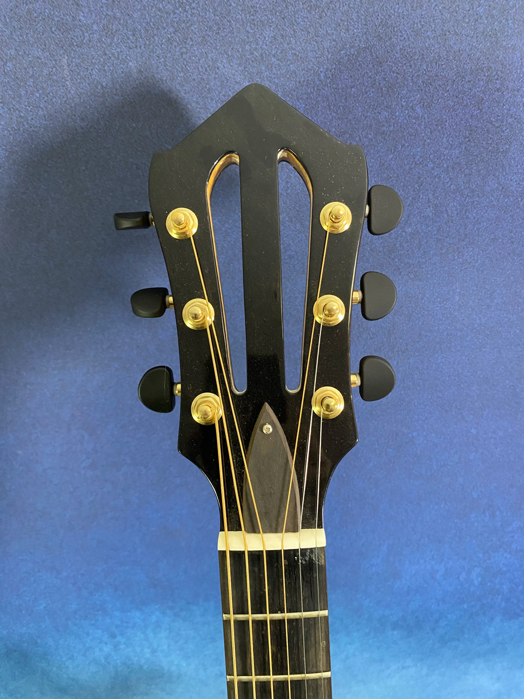 Yunzhi Luthier Handcrafted 17" Archtop Electric Jazz Guitar Solid Flamed Maple Hollow Body Spruce Ebony Fingerboard Maple