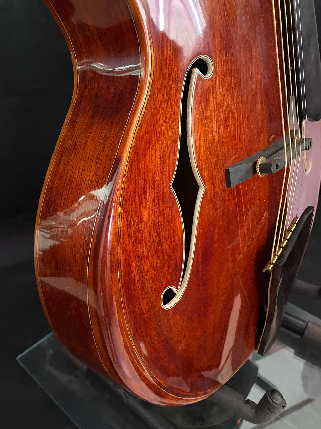 Yunzhi 16-Inch Mahogany Electric Archtop Guitar Handcrafted Solidwood Hollow Body Customizable Eastman Jazz with Ebony Finish