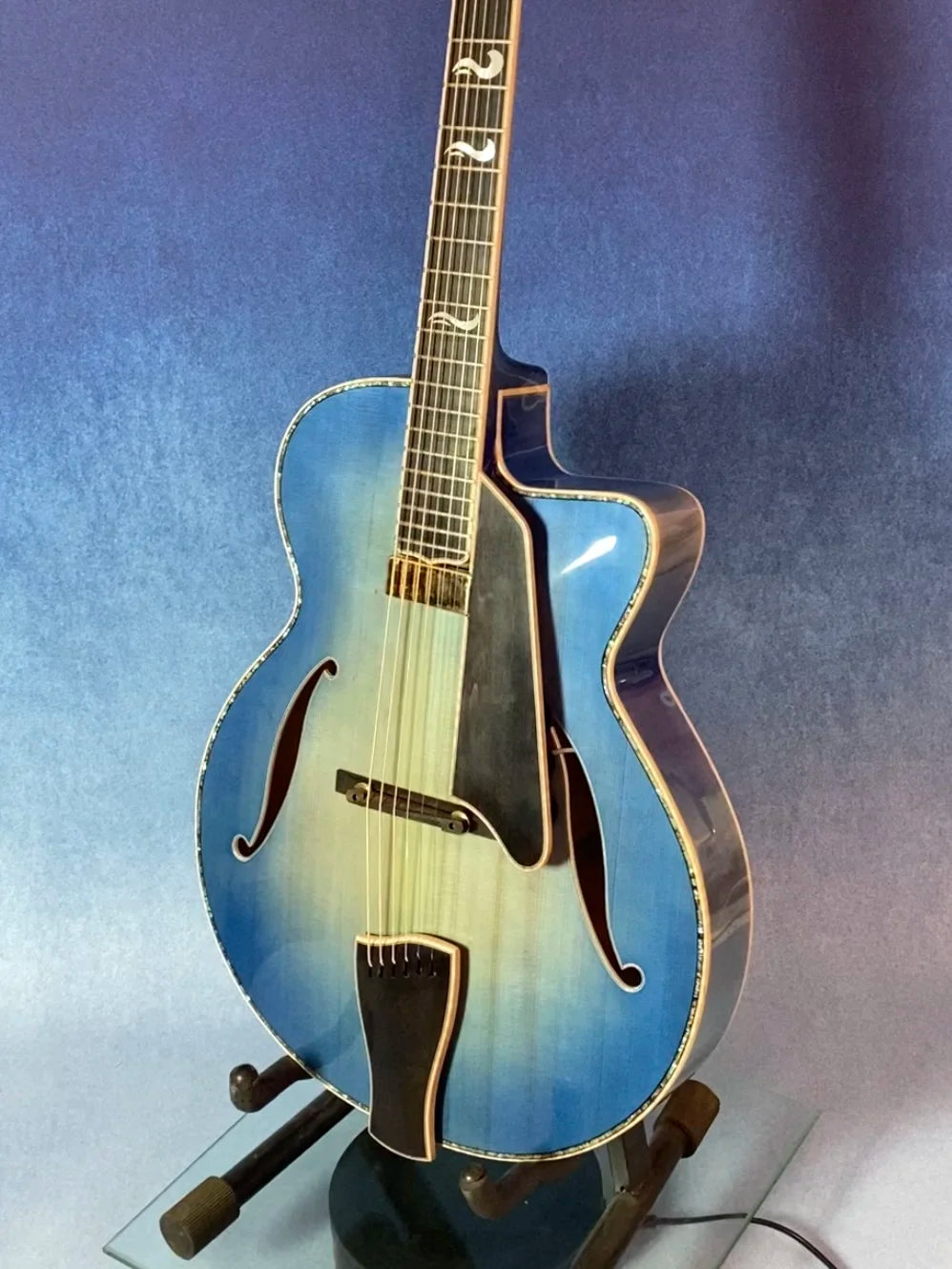 Handcrafted Blue Nitrocellulose Lacquer Glossy Finish Archtop Jazz Guitar Ebony Fingerboard Hollow Body Carved Maple 6-String