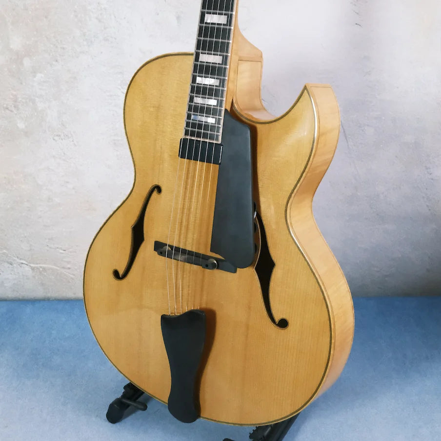 Yunzhi Luthier Handcrafted 16" Jazz Electric Guitar Golden Finish Flamed Maple Hollow Body Spruce Top Ebony Fingerboard